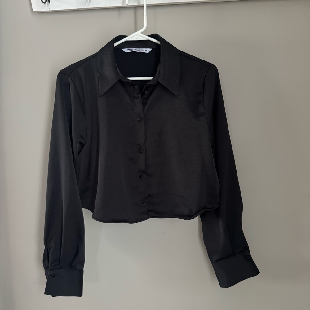 Zara Black Cropped Button-Down Shirt